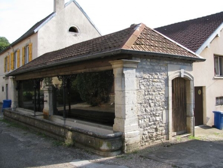 Amagney-lavoir 3
