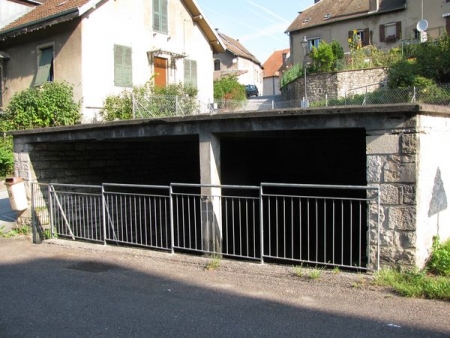 Baume les Dames-lavoir 1 dans le bourg
