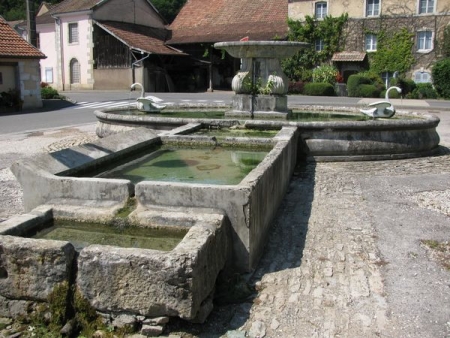 Lougres-lavoir 2