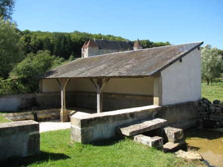 Giry-lavoir 1 dans le bourg