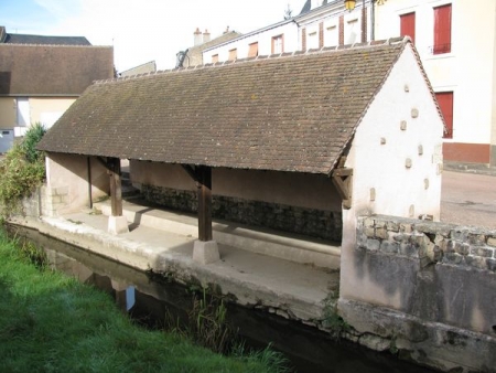 Corbigny-lavoir 4
