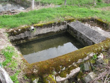 Brassy-lavoir 1 dans le bourg