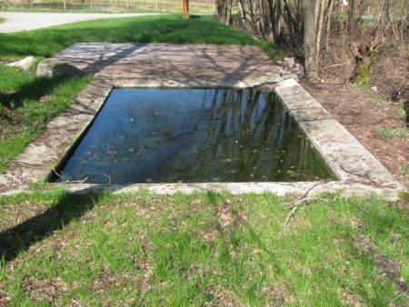 Chaumard-lavoir 2 dans hameau Huard