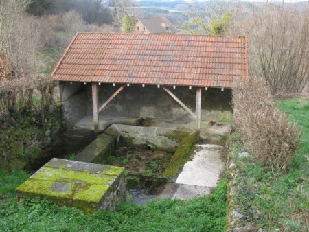 Dun les Places-lavoir 2 dans hameau Mézauguichard