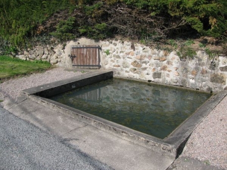 Onlay-lavoir 3 dans hameau Le Mont