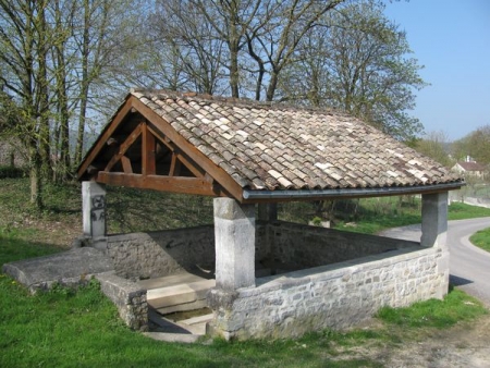 Saint Urbain Maconcourt-lavoir 1