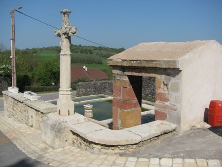 Menotey-lavoir 2