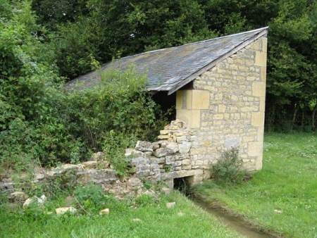 Nolay-lavoir 2 dans hameau Chauprix