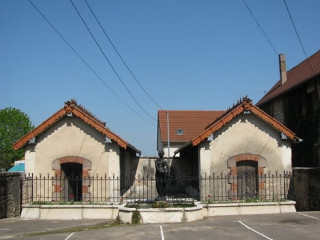 Montmirey le Chateau