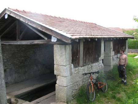 Longeaux-lavoir 2