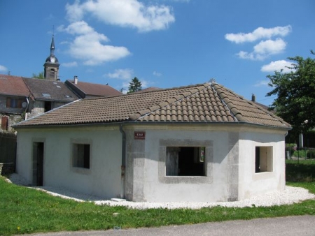 Menil la Horgne-lavoir 1