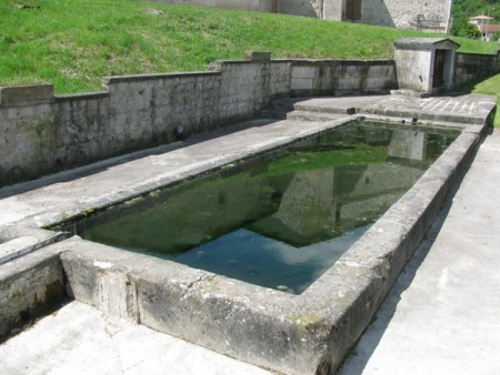 Menil la Horgne-lavoir 2