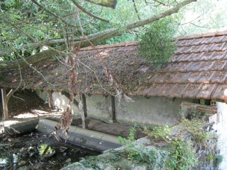 Ourouer-lavoir 3 dans hameau Cognan