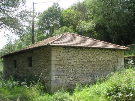 Autrecourt sur Aire-lavoir 3