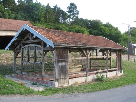 Les Souhesmes Rampont-lavoir 1 dans hameau Rampont