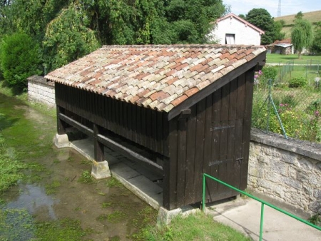 Rambluzin et Benoite-lavoir 1 dans le bourg