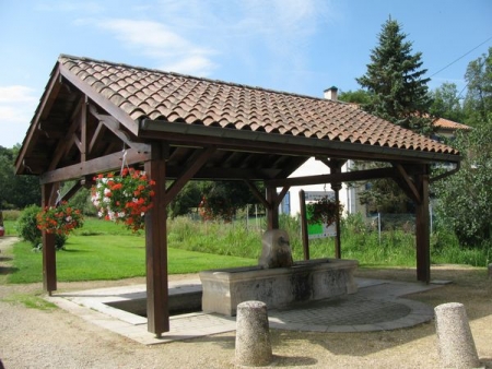 Rambluzin et benoite-lavoir 3 dans hameau Benoite Vaux