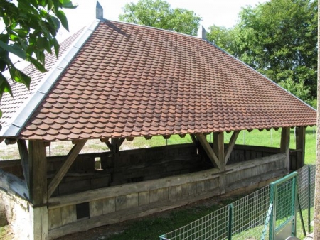 Seuil d'Argonne-lavoir 2 dans hameau Triaucourt en Argonne