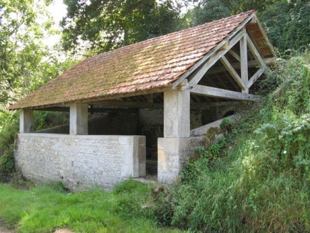 Crux la Ville-lavoir 4 dans hameau Les Ravées