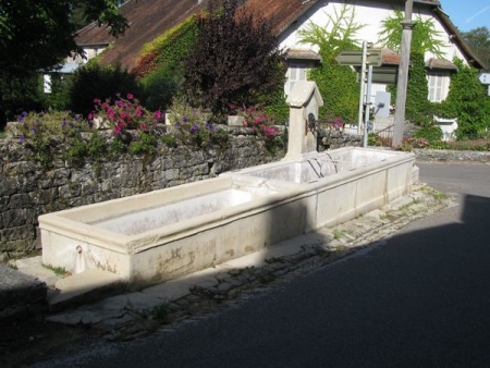 Frontenay-lavoir 2