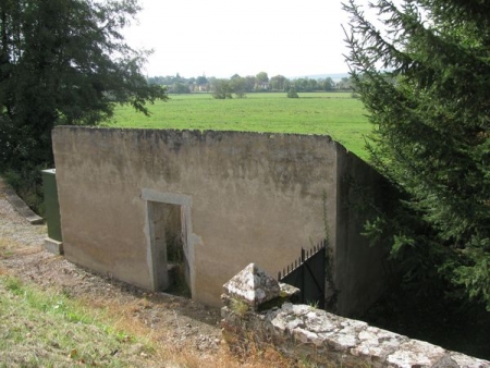 Cormatin-lavoir 1 dans le bourg