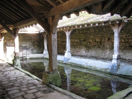 Saint Martin en Bière-lavoir du hameau Forges