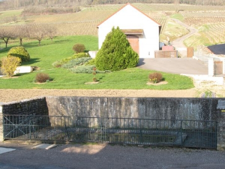 Change-lavoir 4 dabns hameau Marcheseuil