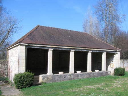 Cortevaix-lavoir 2 dans le bourg