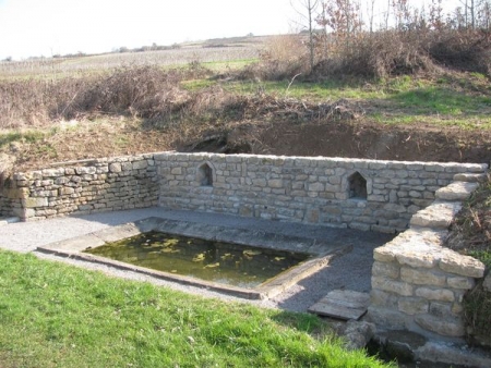 Saint Maurice les Couches-lavoir 2 dans le bourg