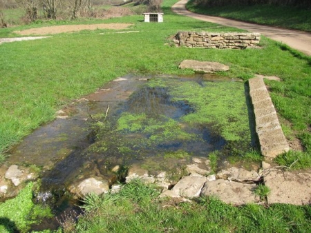 Sainte Hélène-lavoir 3 dans hameau Le Quart Bourdon