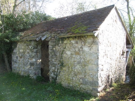 La Genevraye-lavoir 3 dans hameau Cugny