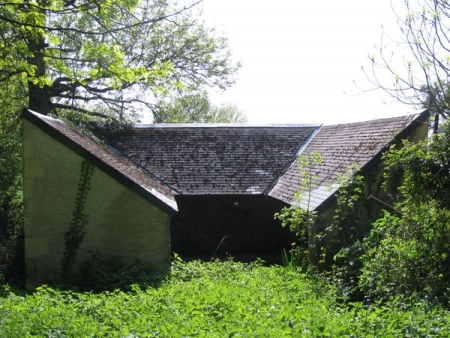 Parigny les Vaux-lavoir 4 dans hameau Usseau