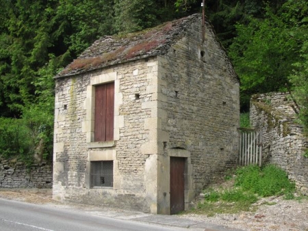 Aignay le Duc-lavoir 8