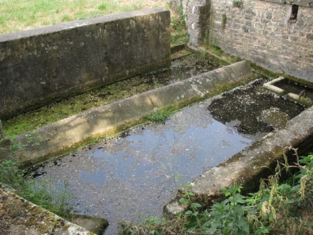 Mancey-lavoir dans hameau Dulphey