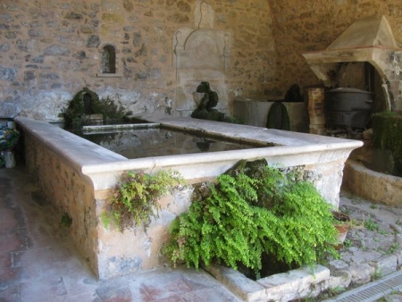 Barjols-lavoir 4