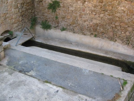 Carcés-lavoir 2