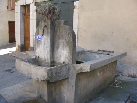 Carcés-lavoir 5