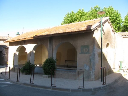 Pourcieux-lavoir 2