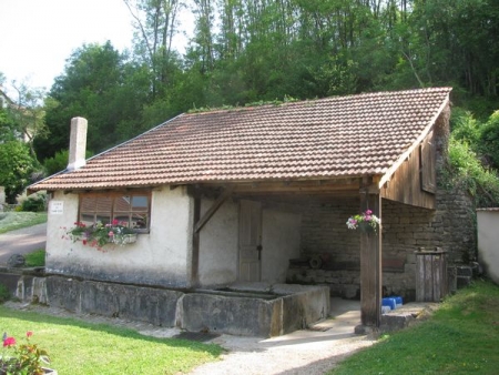 Perrancey les Vieux Moulins-lavoir 1 dans le bourg