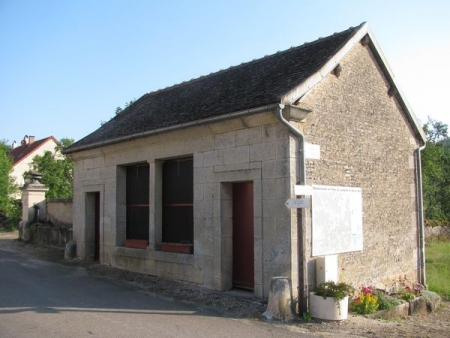 Villars Santenoge-lavoir 5 dans hameau Santenoge