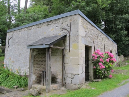 Aumont en Halatte-lavoir 2