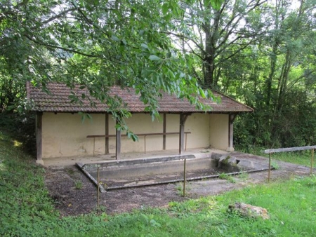 Saint Bénin d'Azy-lavoir 4 dans hameau Sauvry