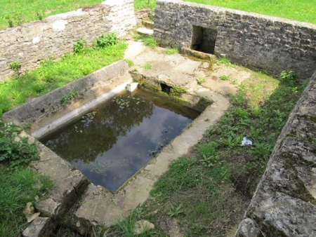 Tintury-lavoir 3-dans hameau Méas