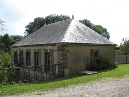 Gumery-lavoir 1 dans le bourg