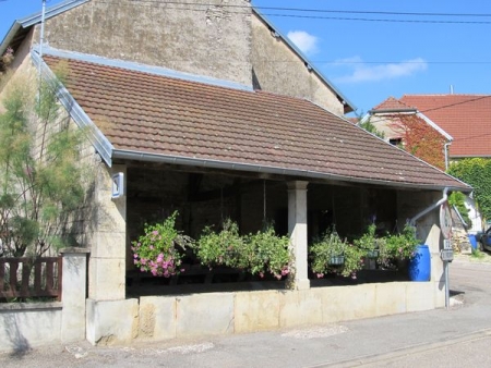 Soing Cubry Charentenay-lavoir 5 dans hameau Cubry