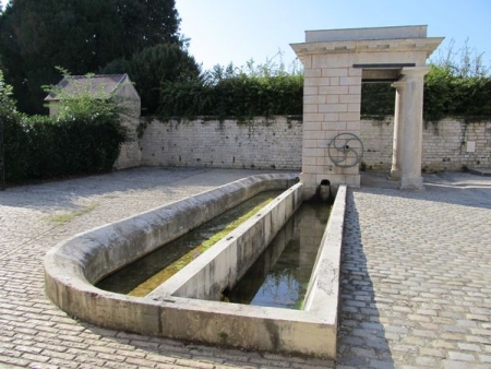 Foucherans-lavoir 1