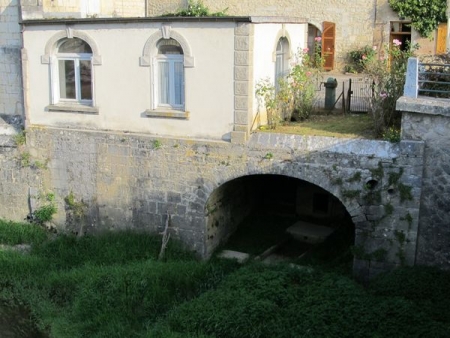 Port Lesney-lavoir 2