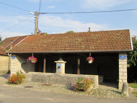 Port Lesney-lavoir 3