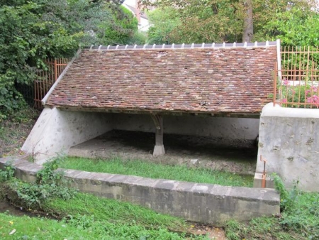 Forges les Bains-lavoir 1 dans le bourg