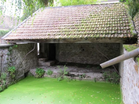 Bullion-lavoir 2 dans le bourg